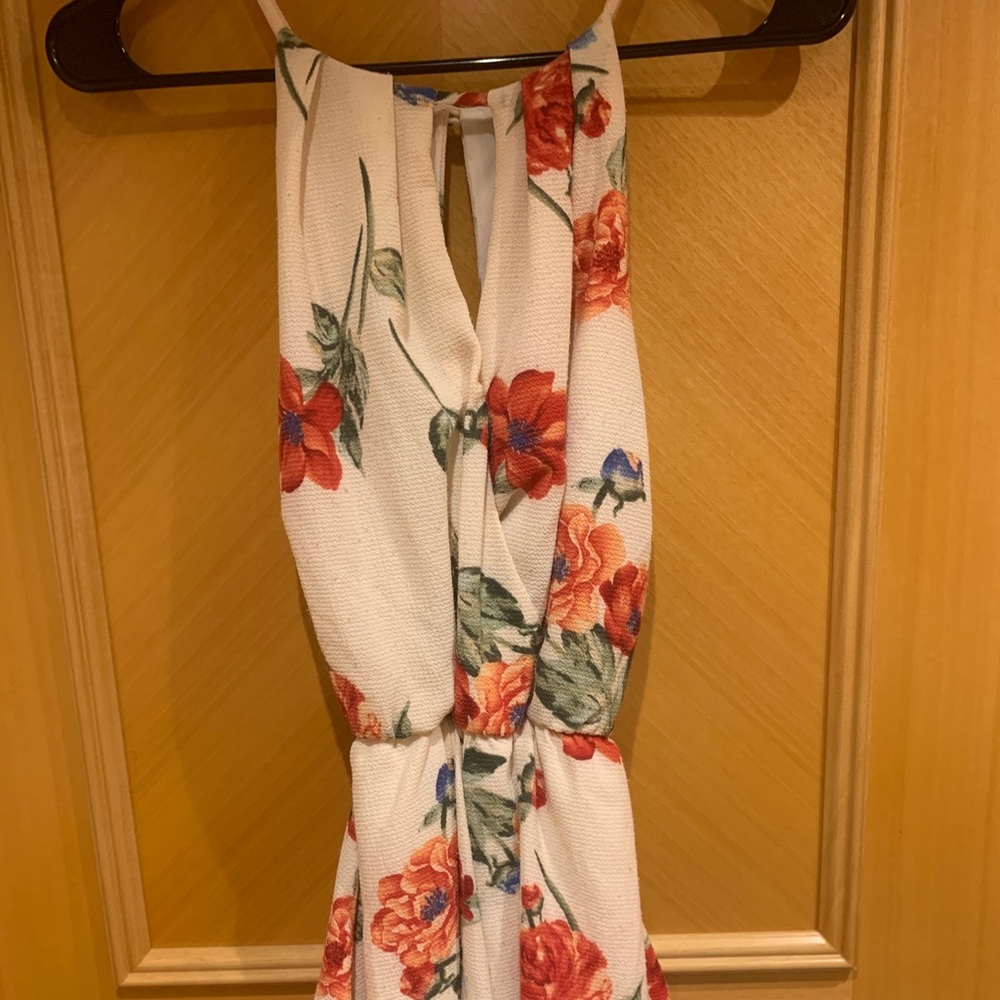 Romper - Picture 2 of 4